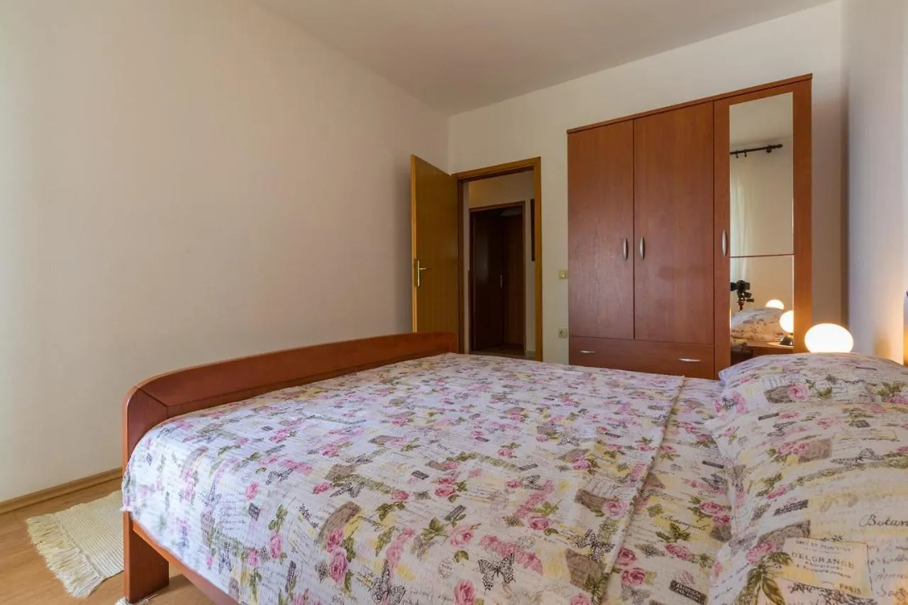 Two-Bedroom Apartment In Crikvenica Xxxvii Croatia